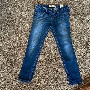 Hollister capris